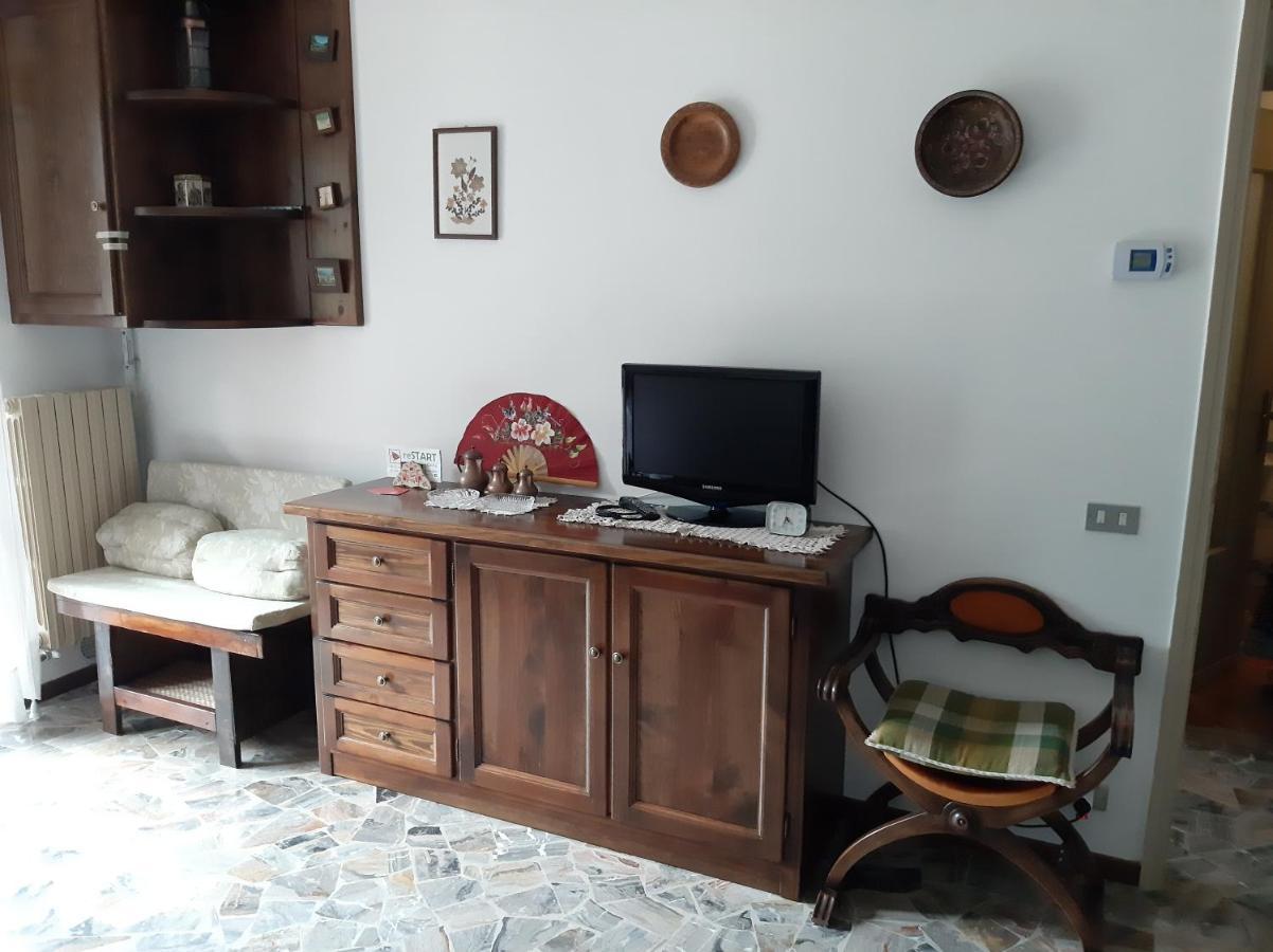 Bilocale A Piazza Brembana Apartman Kültér fotó