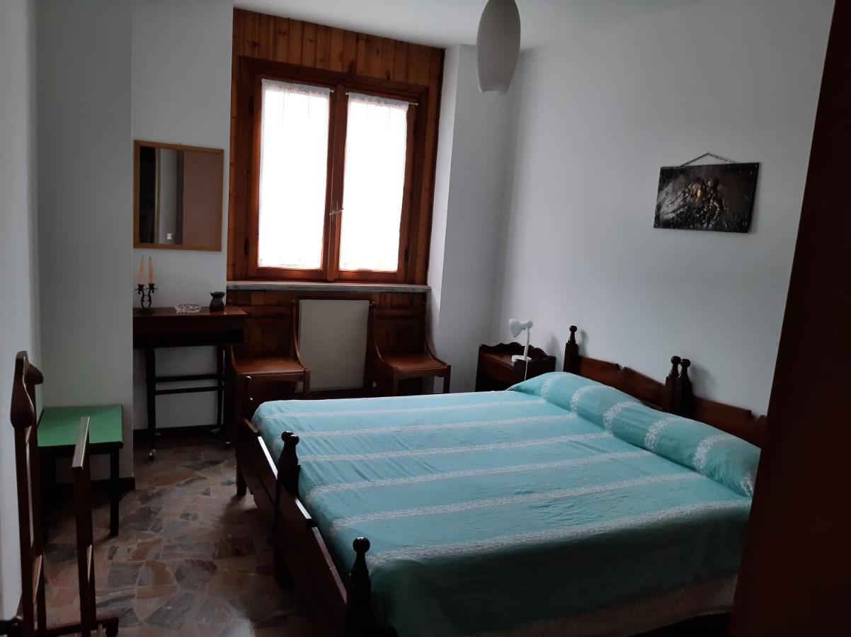 Bilocale A Piazza Brembana Apartman Kültér fotó