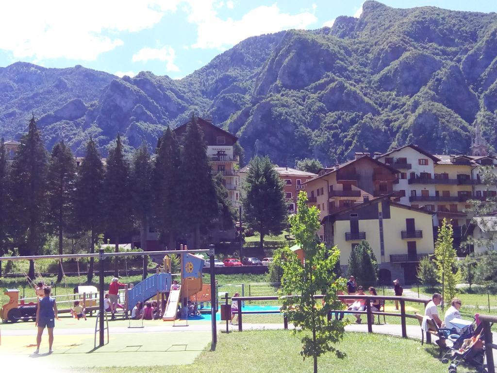 Bilocale A Piazza Brembana Apartman Kültér fotó